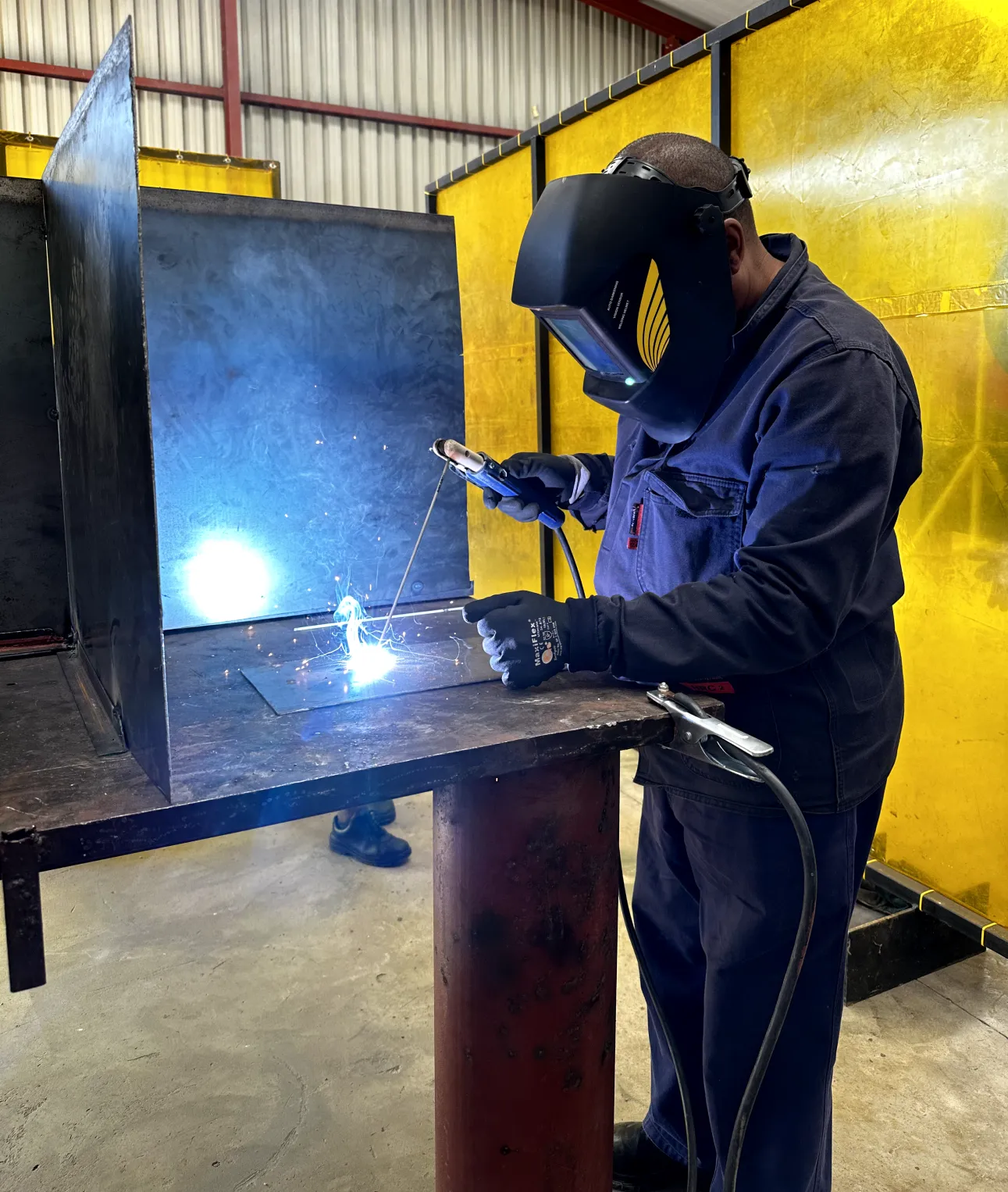 Man welding 